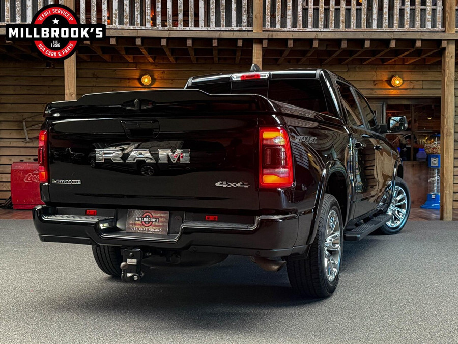 Dodge RAM 1500 Laramie Sport Pentastar,