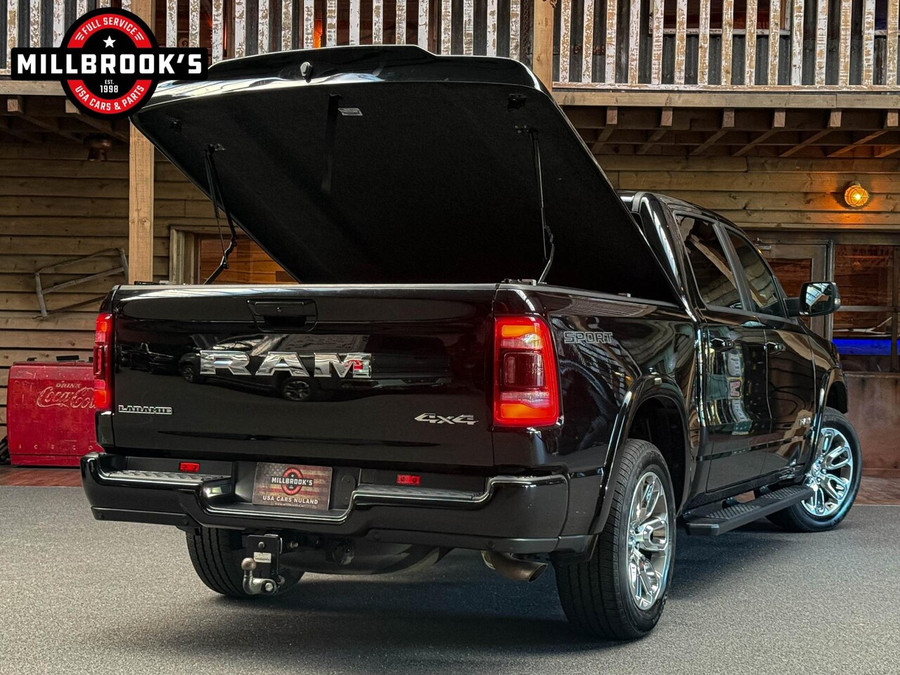 Dodge RAM 1500 Laramie Sport Pentastar,