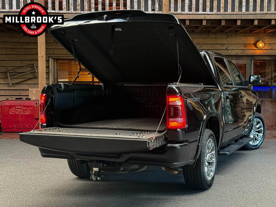 Dodge RAM 1500 Laramie Sport Pentastar,