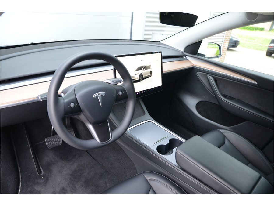 Tesla Model Y RWD 58 kWh