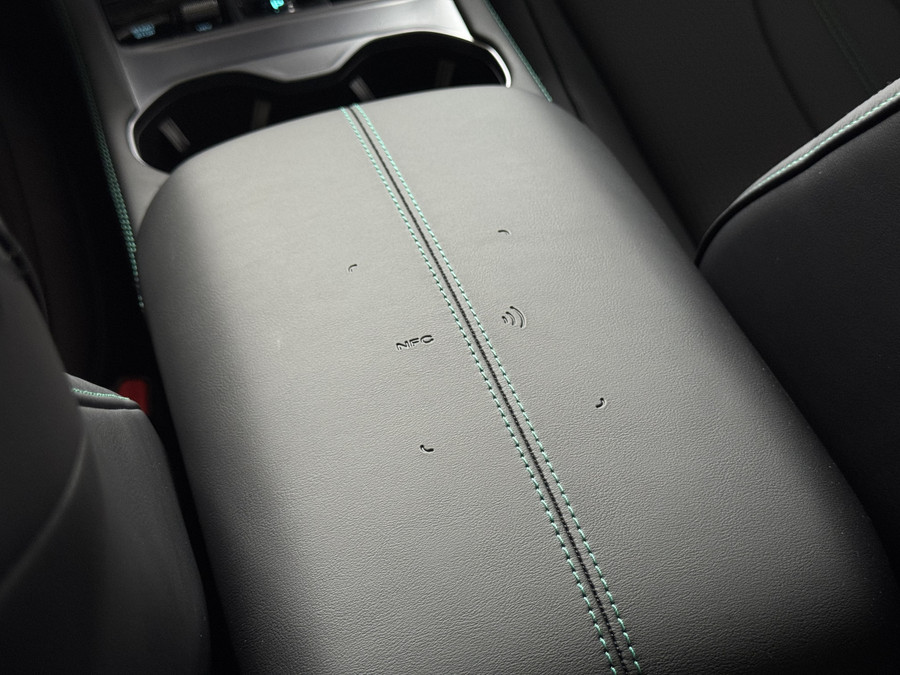 BYD SEAL U 1.5 T DM-i AWD 324PK 18,3KW DESIGN PANO HEADUP 360.CAM STOEL/STUUR VERW STOEL.VENTILATIE INFINITY/AU