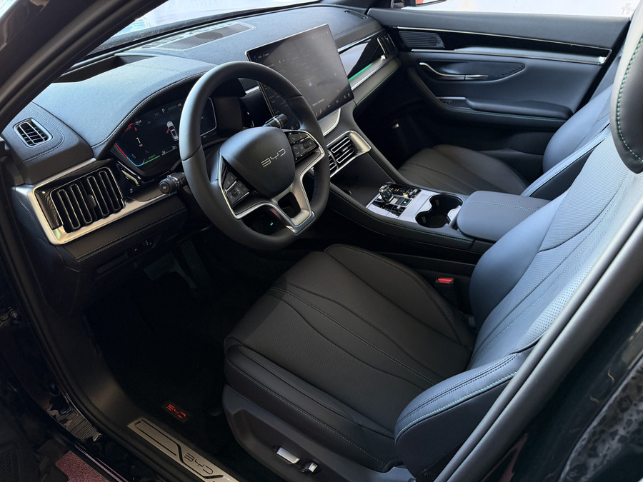 BYD SEAL U 1.5 T DM-i AWD 324PK 18,3KW DESIGN PANO HEADUP 360.CAM STOEL/STUUR VERW STOEL.VENTILATIE INFINITY/AU