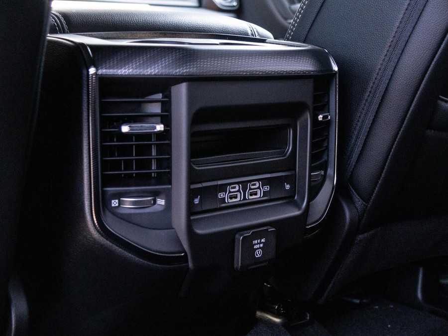 Dodge RAM 1500 5.7 V8 4x4 Crew Cab Sport Night Edition