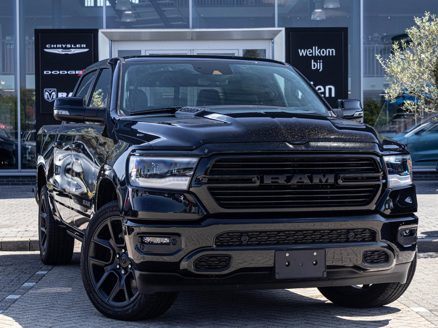 Dodge RAM 1500 5.7 V8 4x4 Crew Cab Sport Night Edition