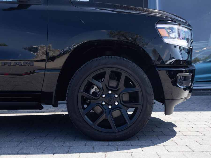 Dodge RAM 1500 5.7 V8 4x4 Crew Cab Sport Night Edition