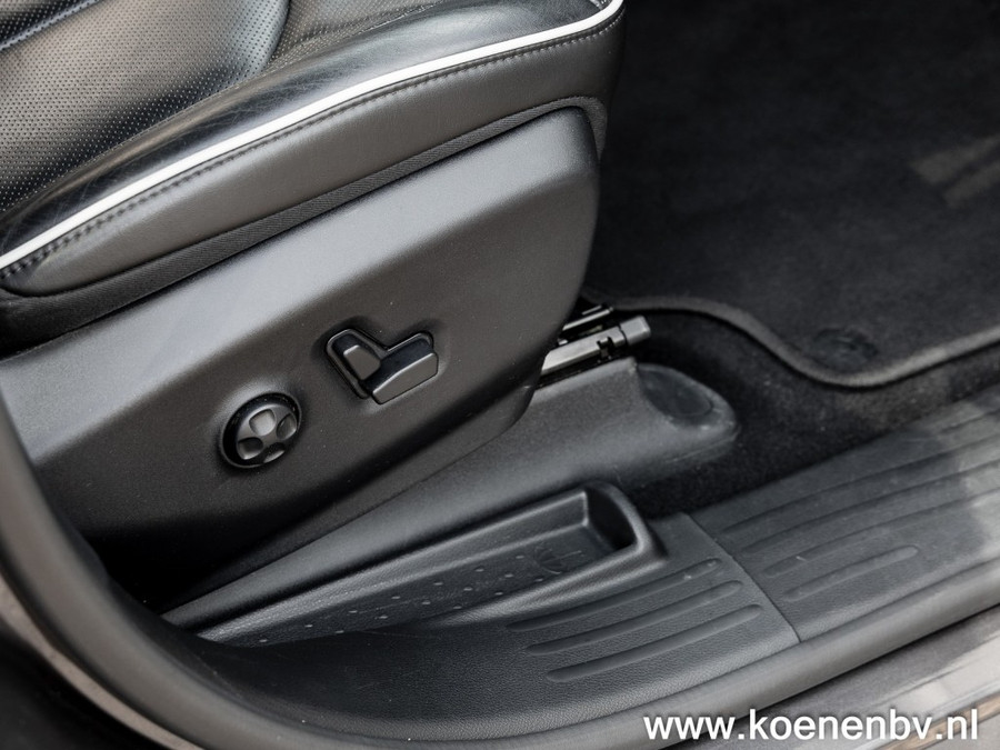 Chrysler Pacifica 3.6 V6 HYBRID Limited S PANO / LEER / 7 ZITS
