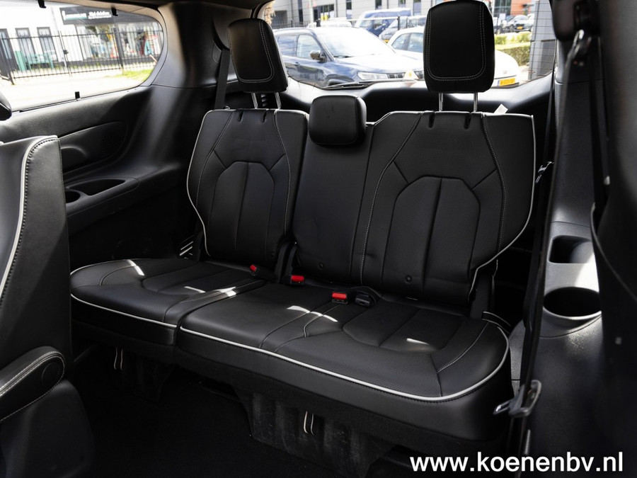Chrysler Pacifica 3.6 V6 HYBRID Limited S PANO / LEER / 7 ZITS