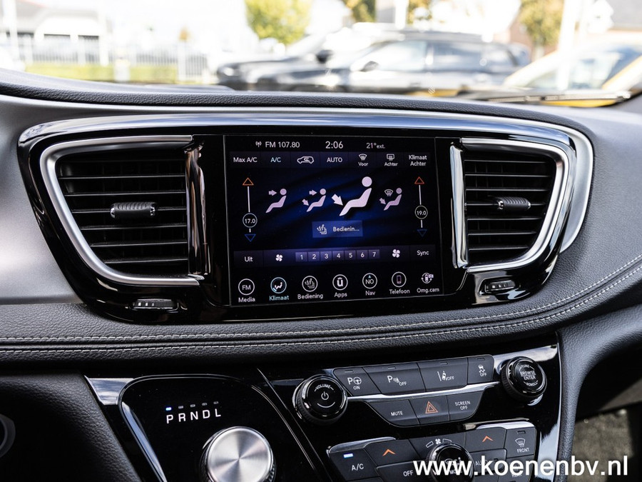 Chrysler Pacifica 3.6 V6 HYBRID Limited S PANO / LEER / 7 ZITS