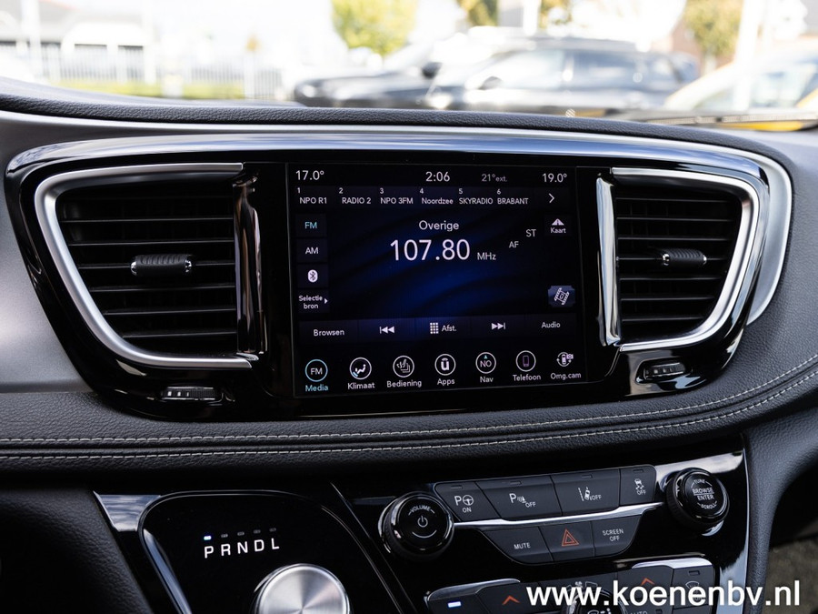 Chrysler Pacifica 3.6 V6 HYBRID Limited S PANO / LEER / 7 ZITS