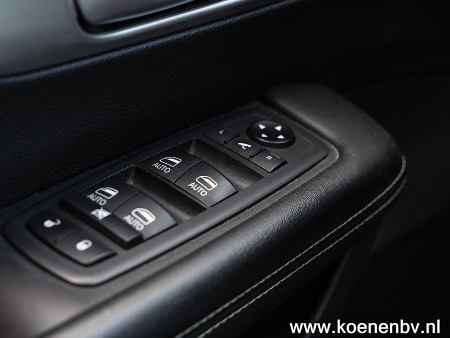 Chrysler Pacifica 3.6 V6 HYBRID Limited S PANO / LEER / 7 ZITS