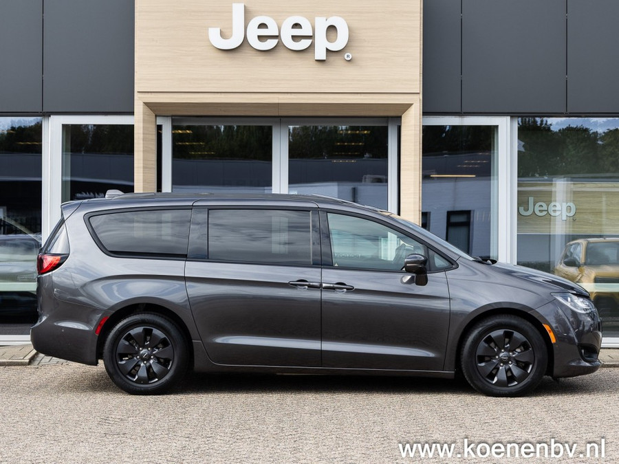 Chrysler Pacifica 3.6 V6 HYBRID Limited S PANO / LEER / 7 ZITS