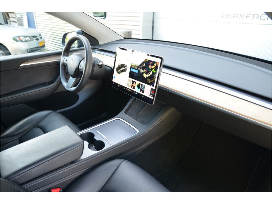Tesla Model Y Long Range AWD 75 kWh