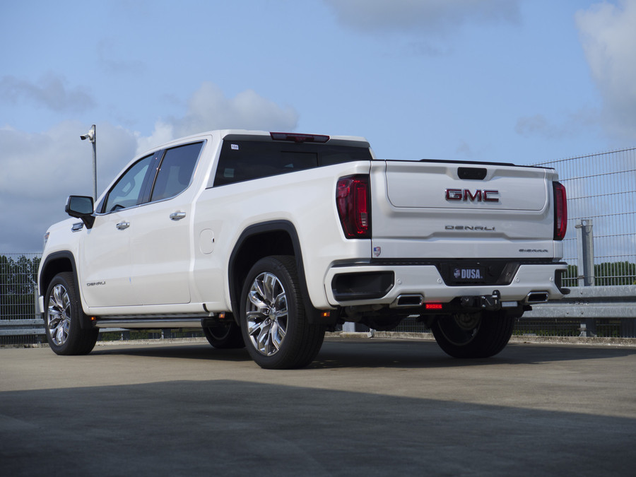 GMC Sierra 1500 Denali 3.0L Duramax Turbo Diesel
