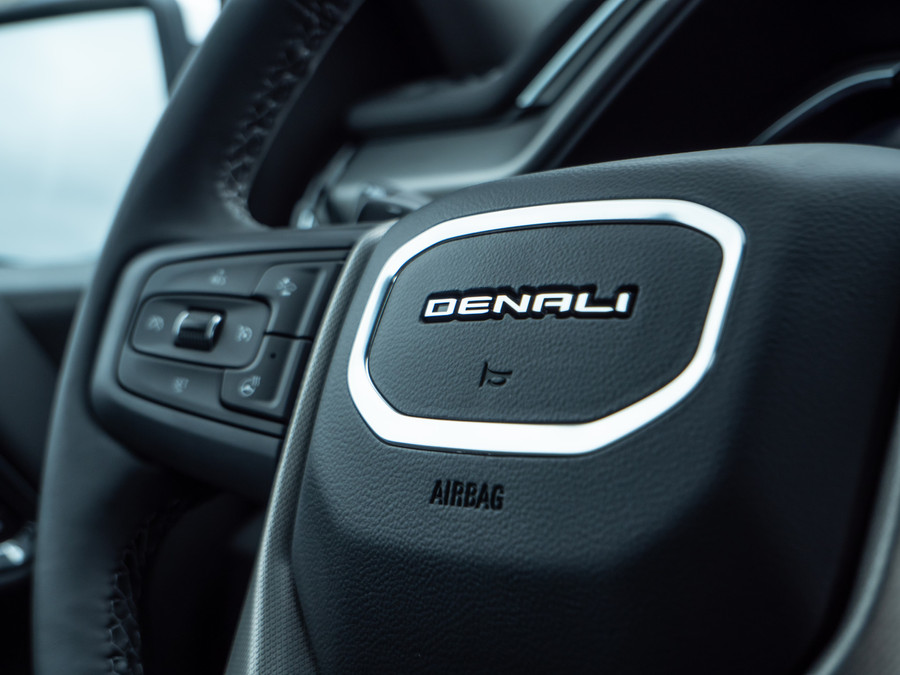 GMC Sierra 1500 Denali 3.0L Duramax Turbo Diesel