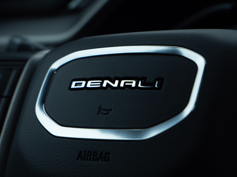GMC Sierra 1500 Denali 3.0L Duramax Turbo Diesel