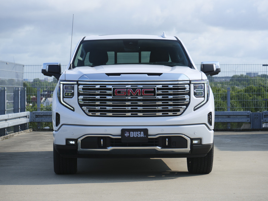 GMC Sierra 1500 Denali 3.0L Duramax Turbo Diesel