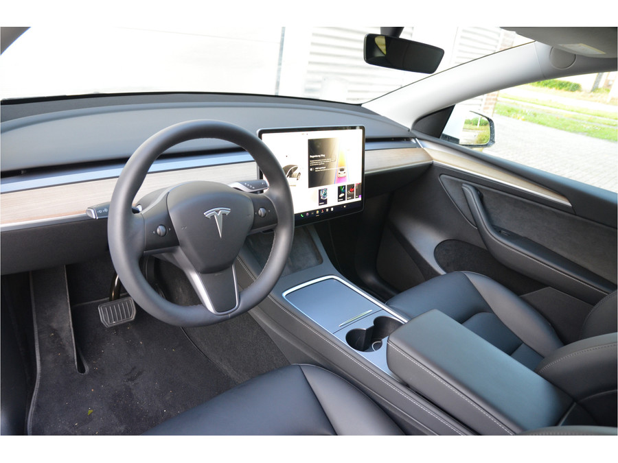 Tesla Model Y RWD 58 kWh