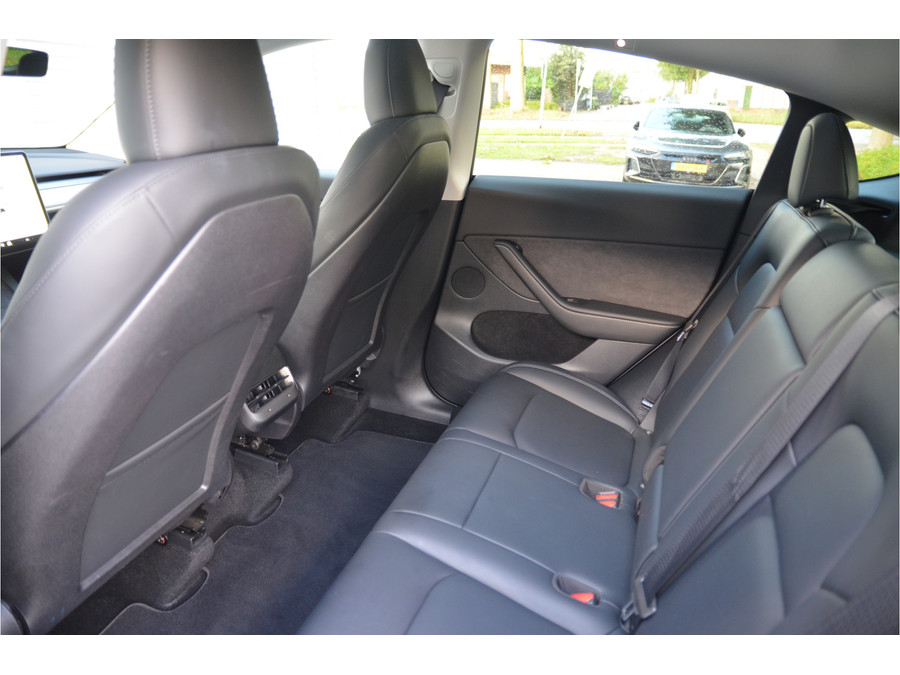 Tesla Model Y RWD 58 kWh