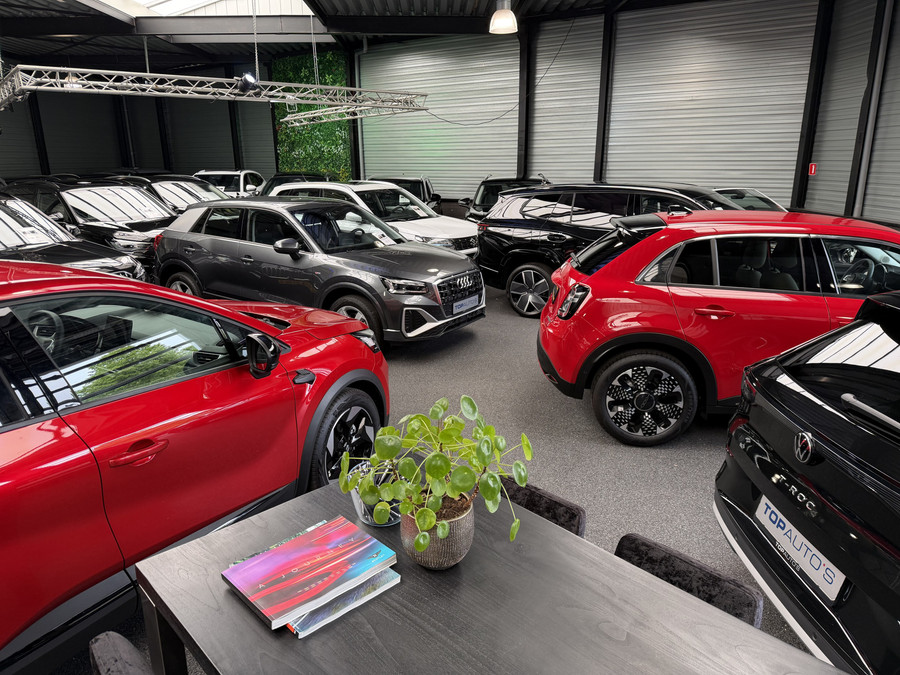 Omoda 9 OMODA 9 PREMIUM AWD | 145 KM ELEKTRISCH | 538 PK | MAT ZWART