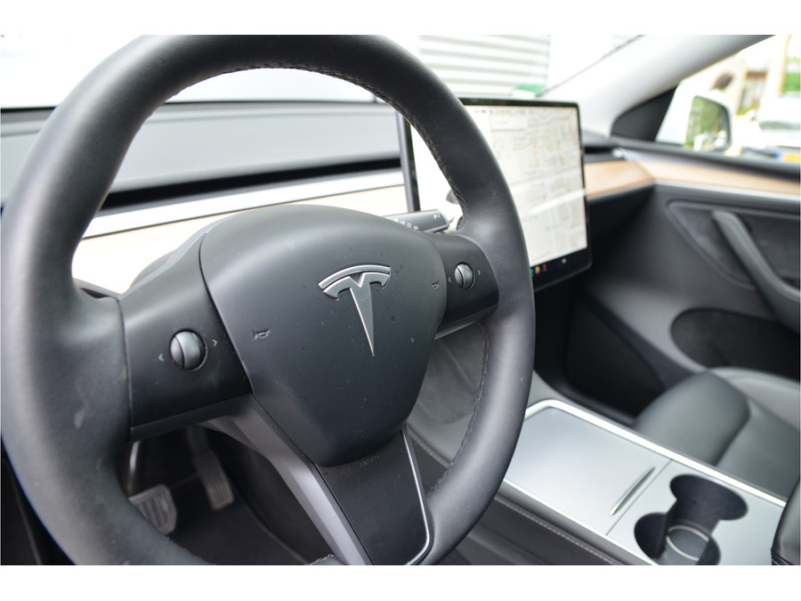 Tesla Model Y Long Range AWD 75 kWh
