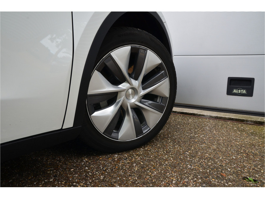 Tesla Model Y Long Range AWD 75 kWh