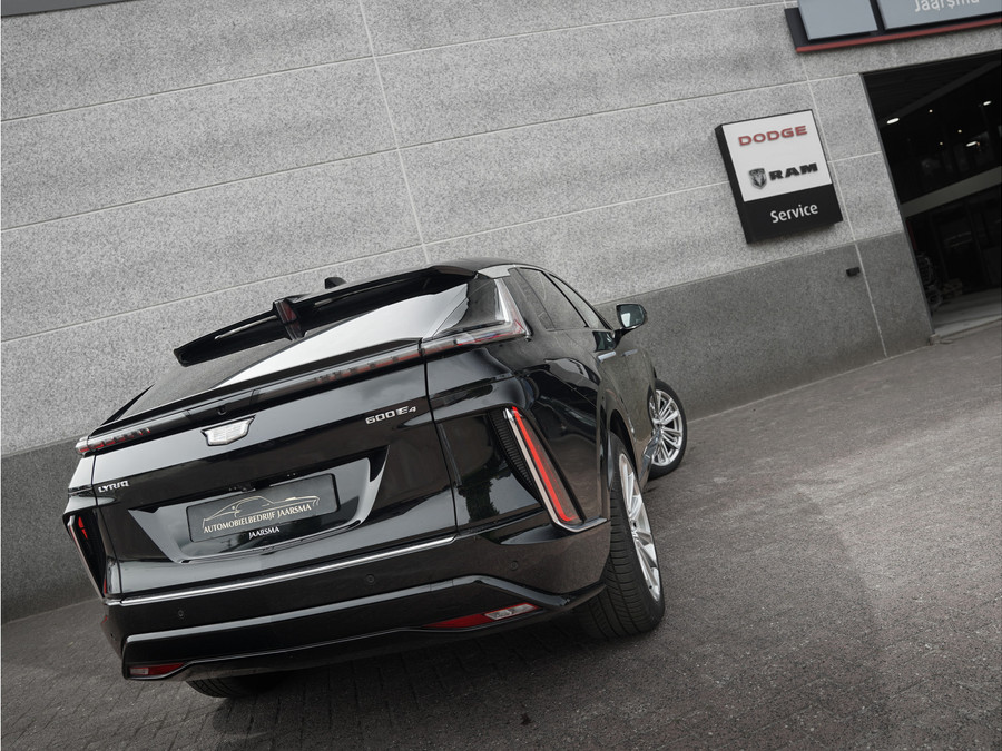 Cadillac Lyriq Luxury 600 E4