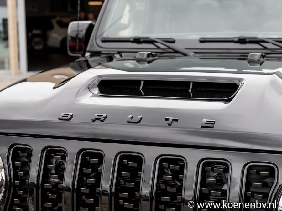 Jeep Wrangler 3.6i V6 BRUTE Richmond Pure / Sky One cabrio / 3500kg trekgewich