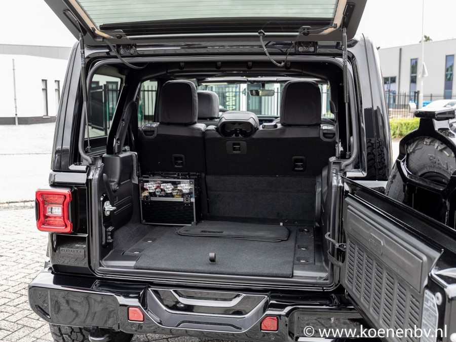 Jeep Wrangler 3.6i V6 BRUTE Richmond Pure / Sky One cabrio / 3500kg trekgewich