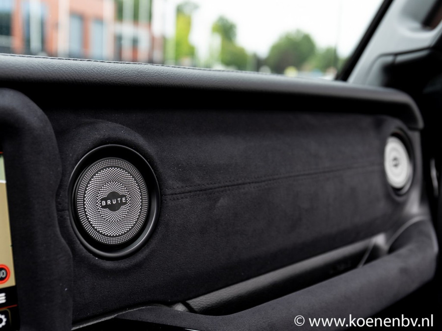 Jeep Wrangler 3.6i V6 BRUTE Richmond Pure / Sky One cabrio / 3500kg trekgewich