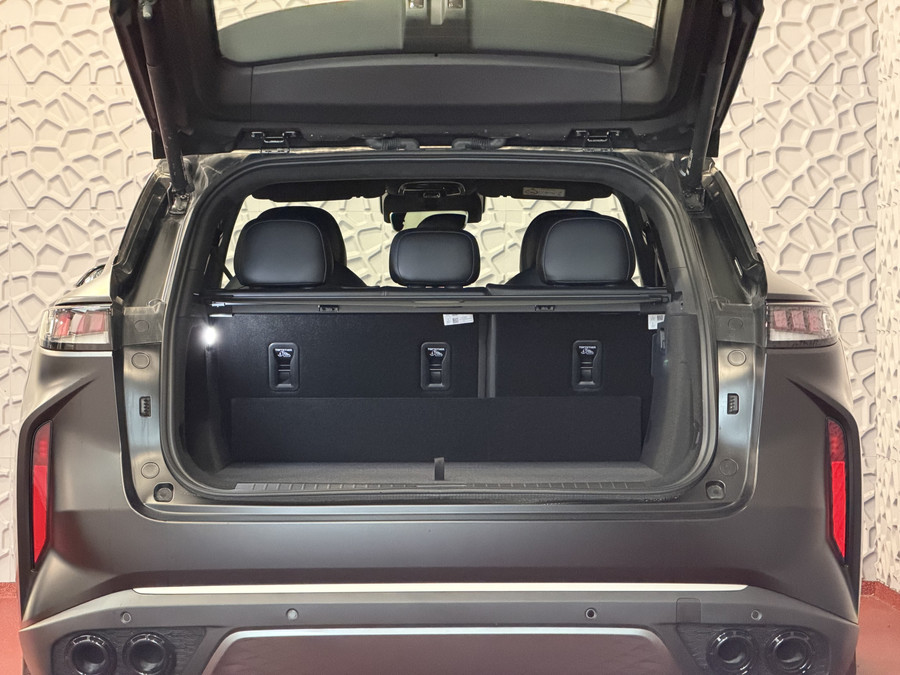 Omoda 9 OMODA 9 PREMIUM AWD | 145 KM ELEKTRISCH | 538 PK | MAT ZWART