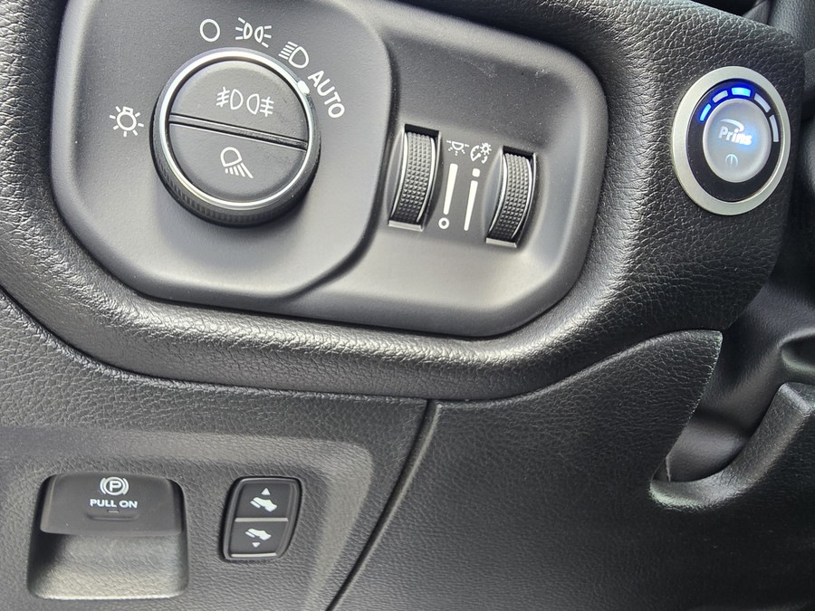 Dodge RAM 1500 5.7 V8 4x4 Crew Cab Laramie