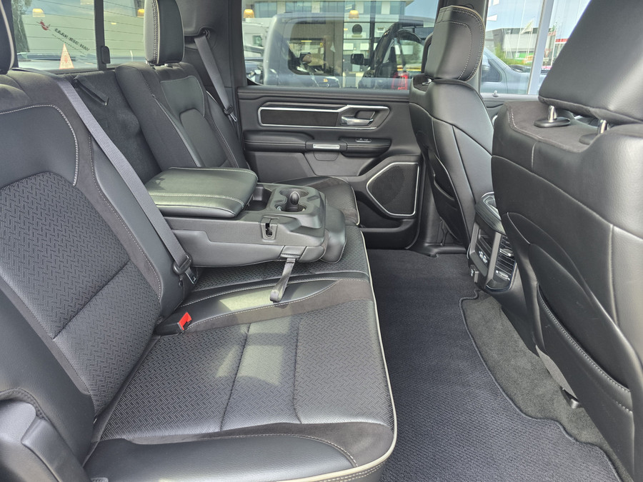 Dodge RAM 1500 5.7 V8 4x4 Crew Cab Laramie
