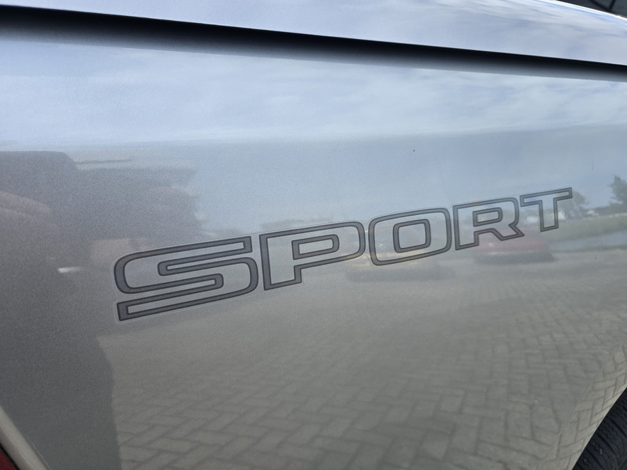 Dodge RAM 1500 5.7 V8 4x4 Crew Cab Laramie