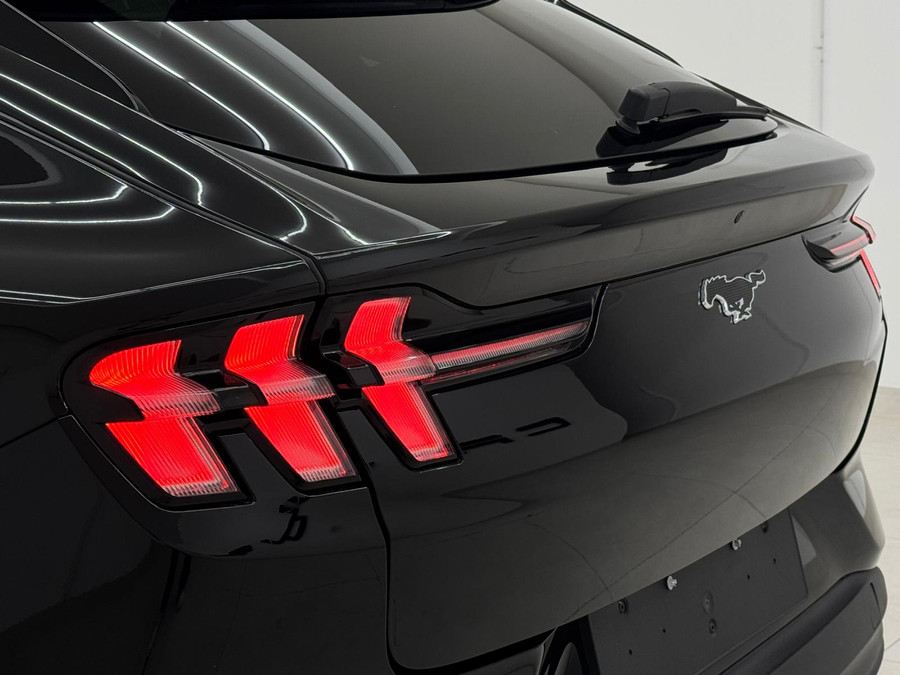 Ford Mustang Mach-E Extended Premium RWD 88 kWh
