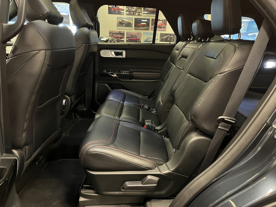Ford Explorer 3.0 V6 EcoBoost PHEV ST-Line 457PK AWD | 7-Persoons | Trekhaak | Panodak | Sidebars