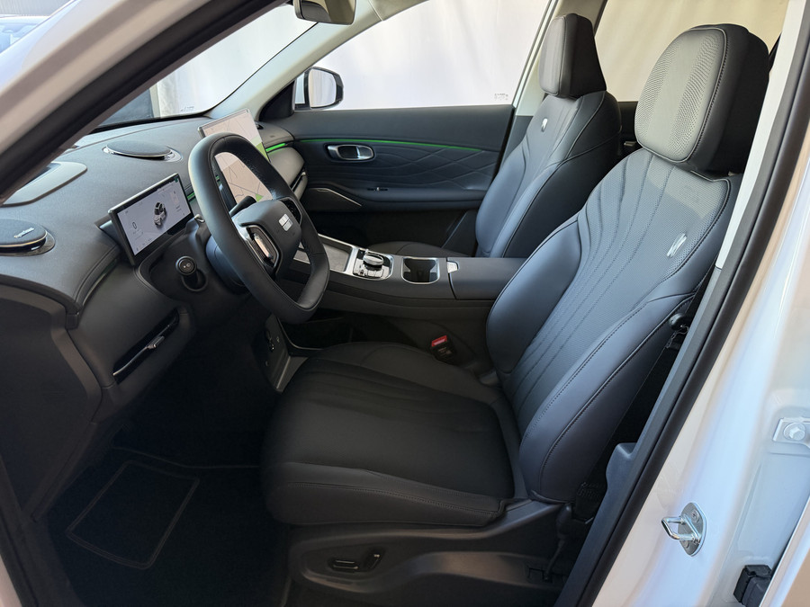 Geely Starray EM-i MAX+ PHEV LONG RANGE NIEUWE AUTO | 29,8 kWh ACCU | 136 KM WLTP | PANORAMADAK | STOELVERWARMING/KOELI