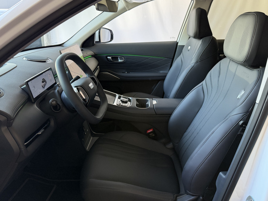 Geely Starray EM-i MAX+ PHEV LONG RANGE NIEUWE AUTO | 29,8 kWh ACCU | 136 KM WLTP | PANORAMADAK | STOELVERWARMING/KOELI