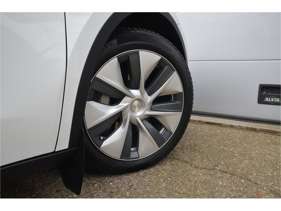 Tesla Model Y Long Range AWD 75 kWh