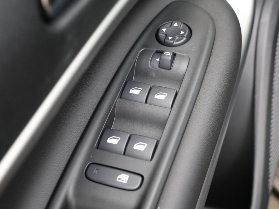 Jeep Avenger 1.2 e-Hybrid Altitude