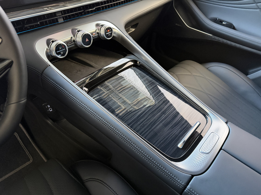 Omoda 9 OMODA 9 PREMIUM AWD 538 PK | SONY DOLBY | Stary White | FULL OPTIONS PHEV SUV | 145 KM ELEKTRISCH | 