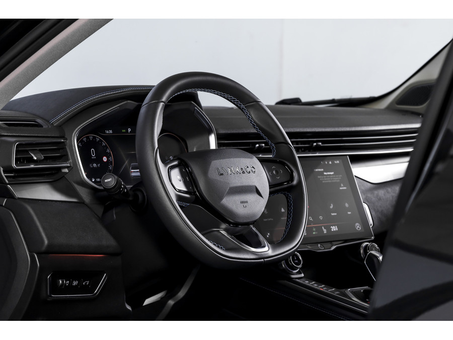 Lynk & Co 01 1.5 PHEV 261PK MY22