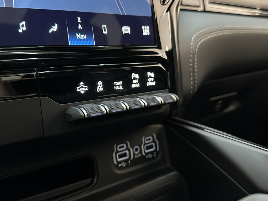 Dodge RAM 1500 5.7 V8 Limited Widebody Carway Edition