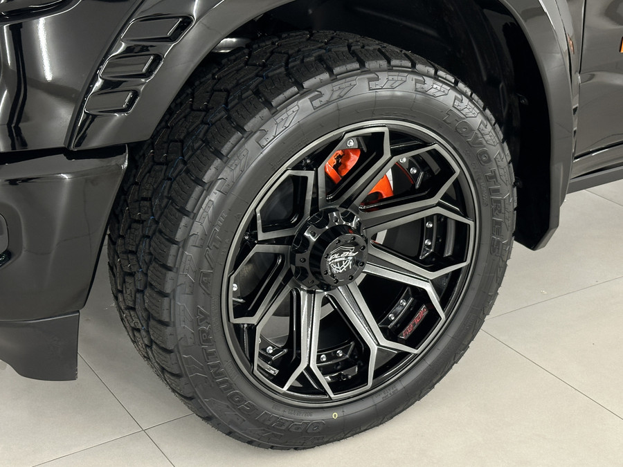 Dodge RAM 1500 5.7 V8 Limited Widebody Carway Edition