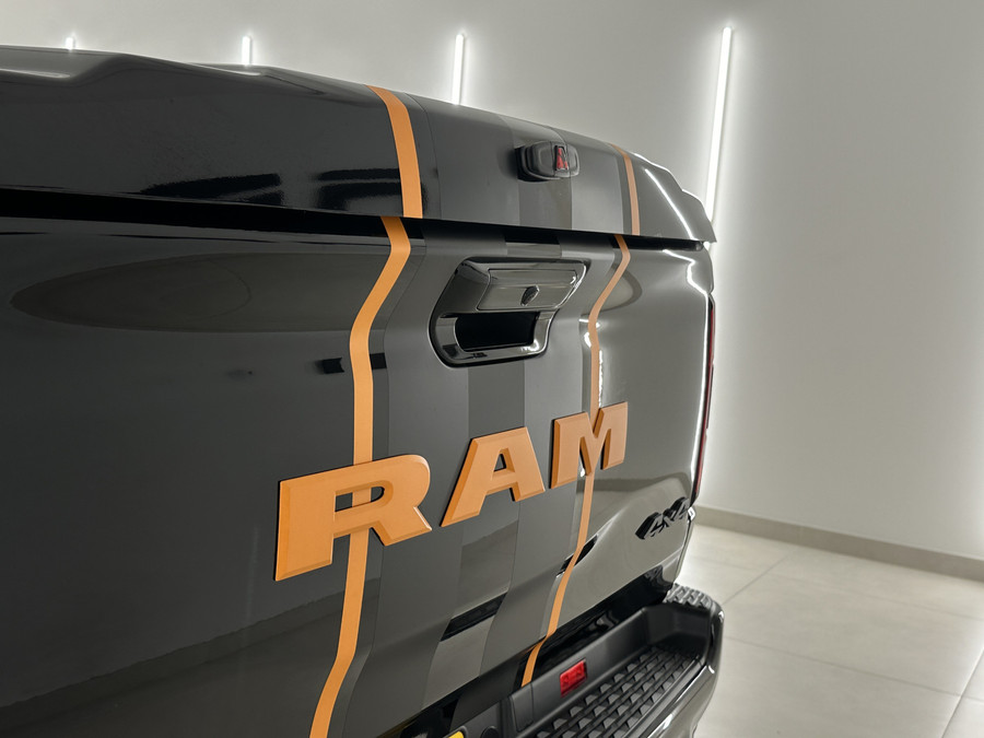 Dodge RAM 1500 5.7 V8 Limited Widebody Carway Edition