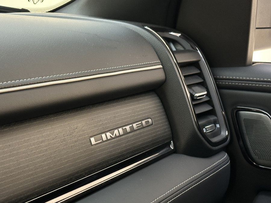 Dodge RAM 1500 5.7 V8 Limited Widebody Carway Edition