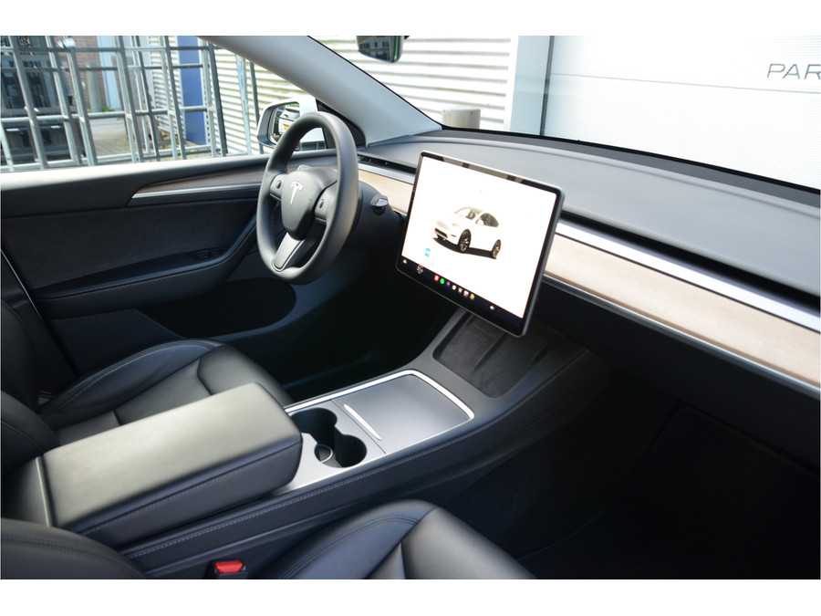 Tesla Model Y Long Range AWD 75 kWh