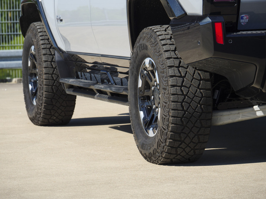 HUMMER GMC EV SUV Meteorite Metallic | Lunar Shadow Interior | Binnenkort verwacht!