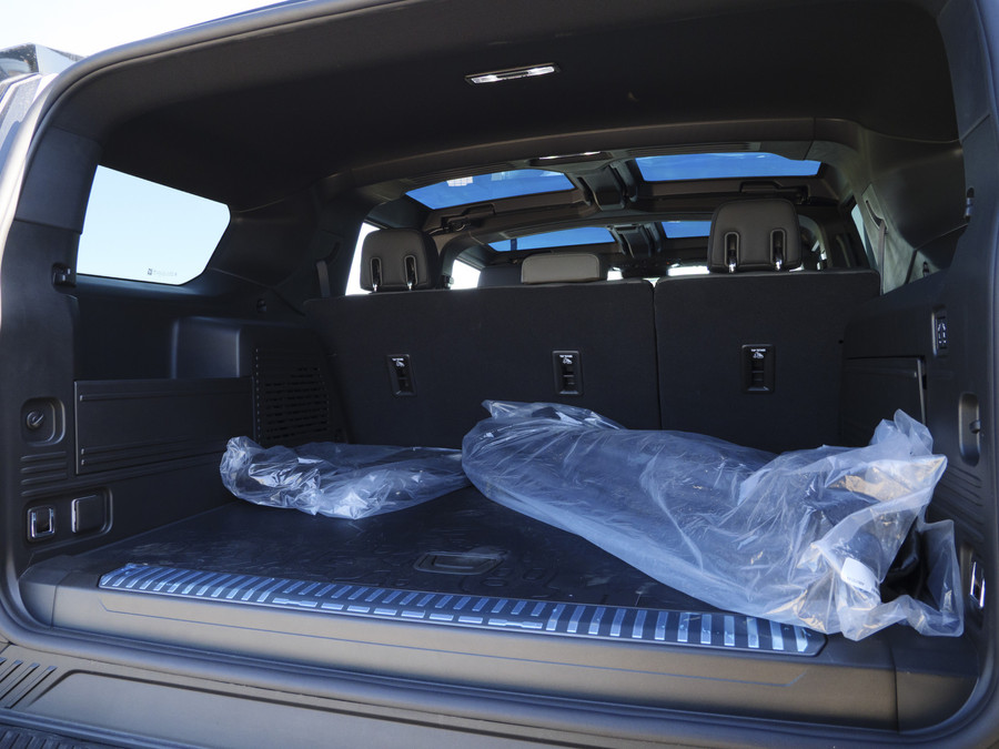HUMMER GMC EV SUV Meteorite Metallic | Lunar Shadow Interior | Binnenkort verwacht!