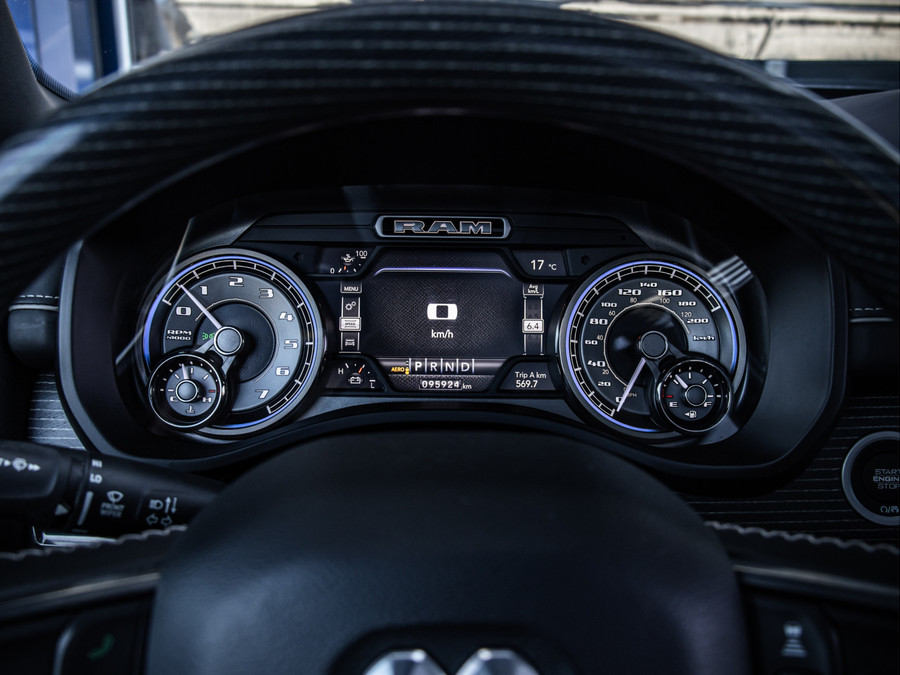 Dodge Ram 1500 Limited Night Edition | Luchtvering | Head-Up Display | Ramboxen