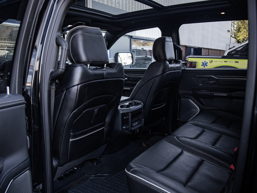 Dodge Ram 1500 Limited Night Edition | Luchtvering | Head-Up Display | Ramboxen